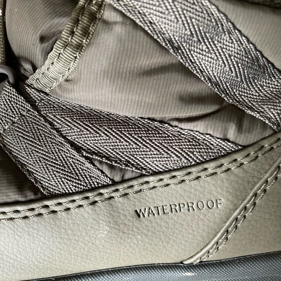 Sorel Winter Boots - Picture 7 of 7